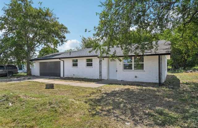 111 W Spurgeon Street photos photos