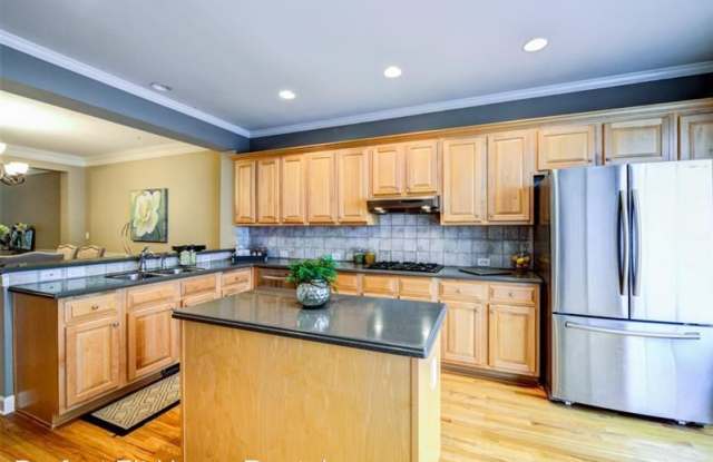 562 Vinings Estate Dr. SE Gallery 3