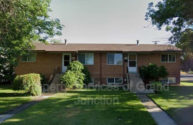 1362 Elm Avenue photos photos