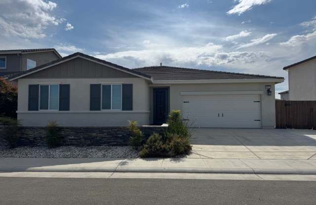 Nice Roseville home with RV access, pets allowed photos photos Nice Roseville home with RV access, pets allowed photos photos