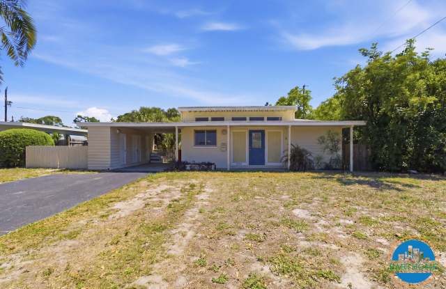 6366 Hampton Dr N photos photos