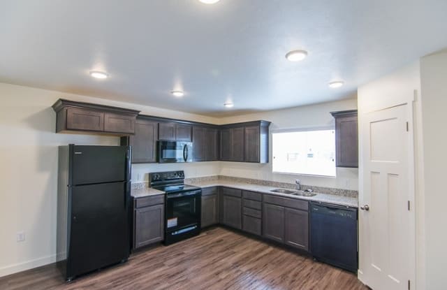 8177 N Calf Creek Lane - 8177 N Calf Creek Ln, Eagle Mountain, UT 84005
