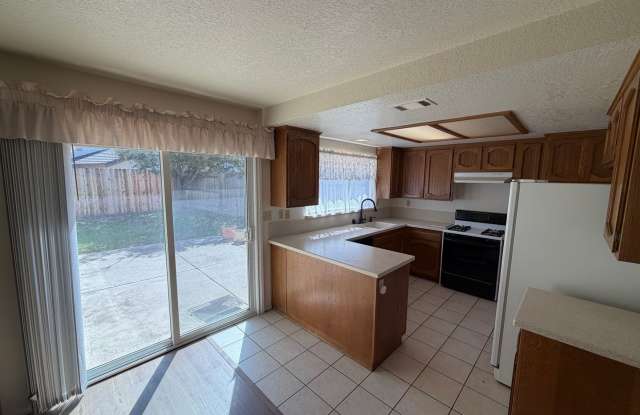 428 Cabo San Jose -- 3 Bedroom, 2 Bathroom South-East Santa Maria Home Gallery 4