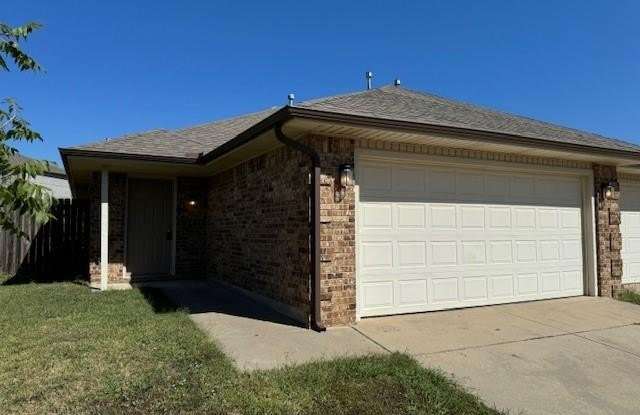 4705 SE 77th Street - 4705 Southeast 77th Street, Oklahoma City, OK 73135