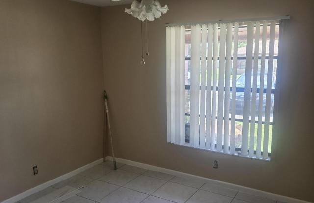 4290 Royal Banyan Way Gallery 3