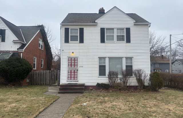 Move-In Ready 3BR Home w/ Fireplace, Garage  Basement – Cleveland photos photos