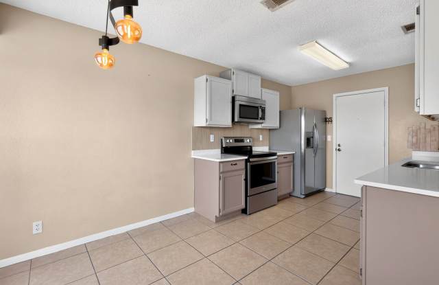 3507 Christie Drive Gallery 4