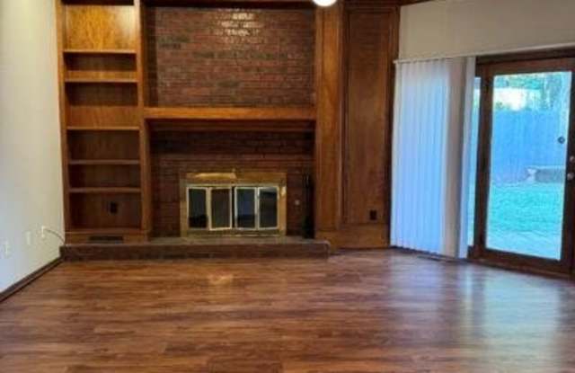 1409 Carrick Court Gallery 2