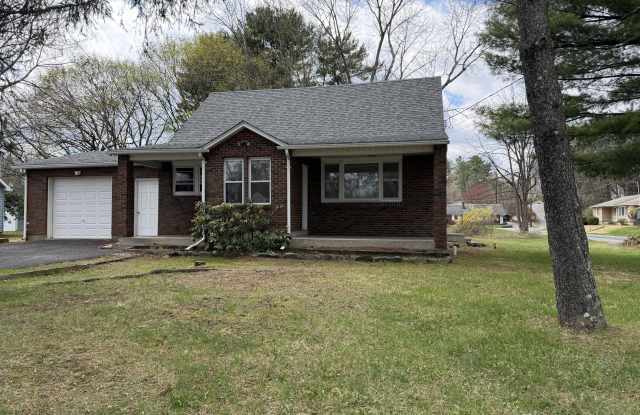 1037 Chipperfield Drive photos photos