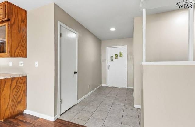 4202 MEADOWBROOK DRIVE Gallery 3