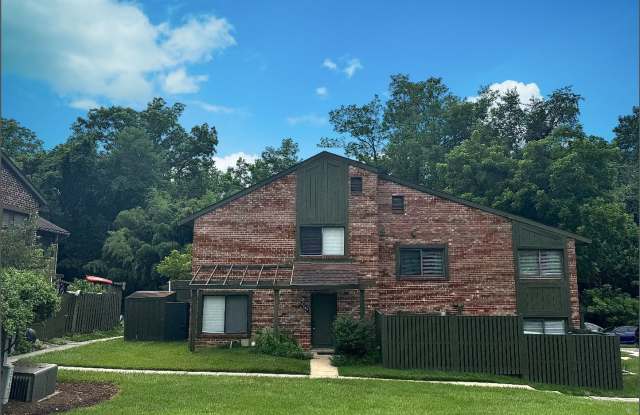 Cozy 3 BR/2.5 BA Townhome in Columbia! - 5764 Thunder Hill Road, Columbia, MD 21045