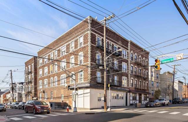 1089 SUMMIT AVE - 1089 Summit Avenue, Jersey City, NJ 07307