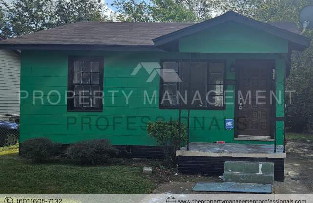 Ready and Recently Remodeled - 1919 Greenleaf Avenue, Jackson, MS 39213