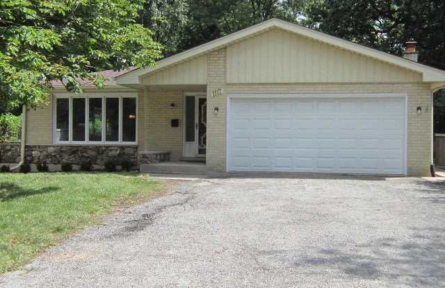 1117 Ogden Ave photos photos