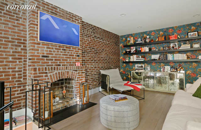 453 West 43rd Street Gallery 3