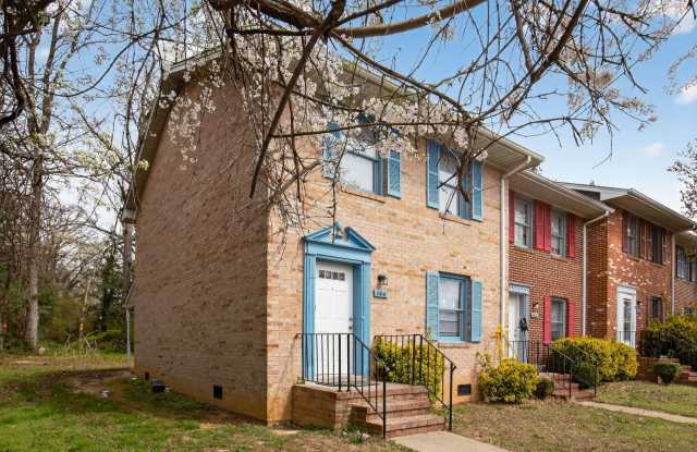 2 Bedroom 2.5 Bath End Unit Townhouse in Fredericksburg photos photos 2 Bedroom 2.5 Bath End Unit Townhouse in Fredericksburg photos photos