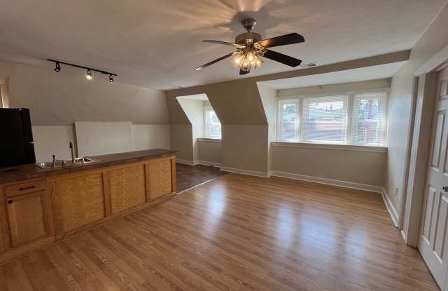 219 S Fairmount St, Apt 5 - 219 South Fairmount Street, Pittsburgh, PA 15206