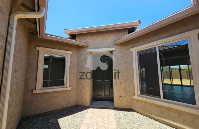 Beautiful 4 bedroom and 2.5 bathroom Gallery 4