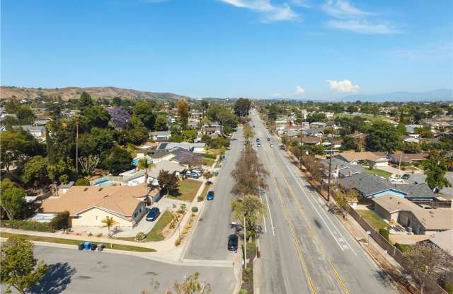 1239 E Whittier Boulevard Gallery 4