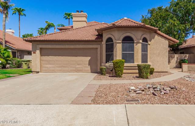 6920 W MORROW Drive - 6920 West Morrow Drive, Glendale, AZ 85308