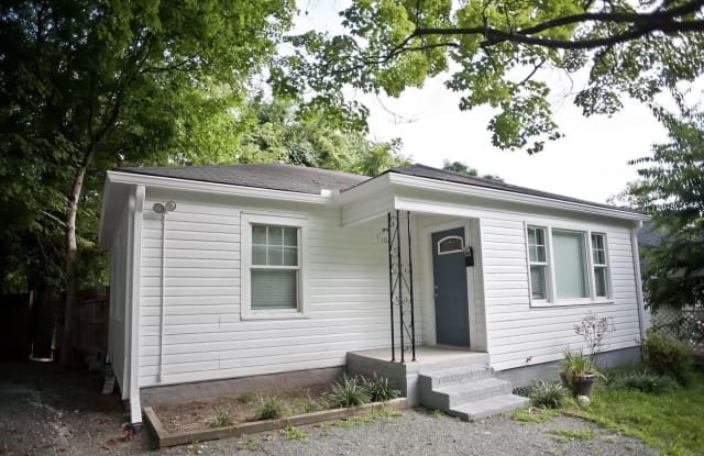 102 Caldwell St - 102 Caldwell Street, Chapel Hill, NC 27516