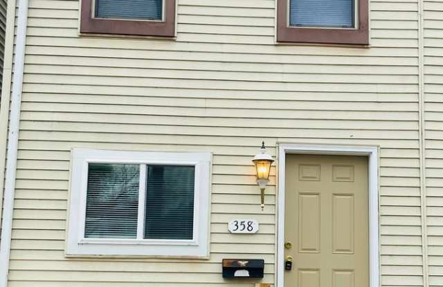 2 Bedroom House! photos photos