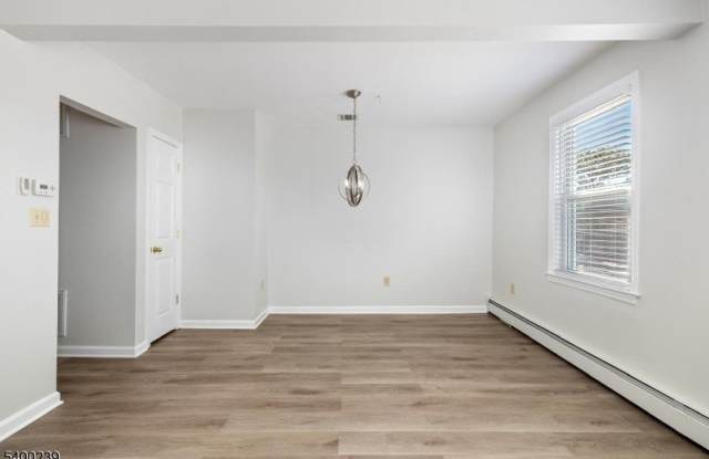 534 Boulevard - 534 Boulevard, Kenilworth, NJ 07033