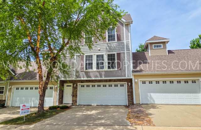 2-Bedroom, 2.5-Bath Townhome in Urbandale with Attached Garage! photos photos