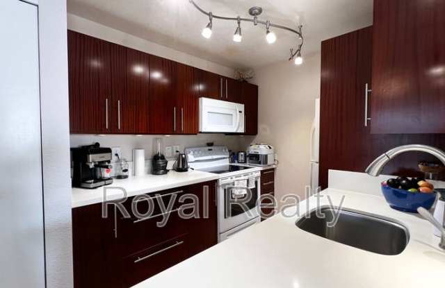 480 Kenolio Rd - 480 Kenolio Road, Kihei, HI 96753