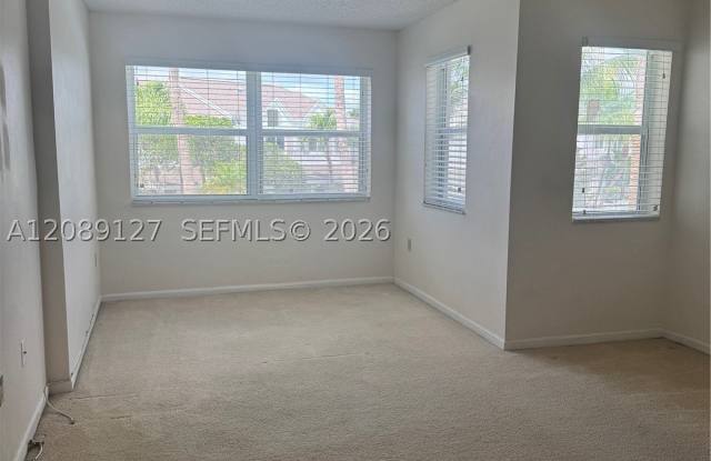17440 NW 67th Ct Gallery 4