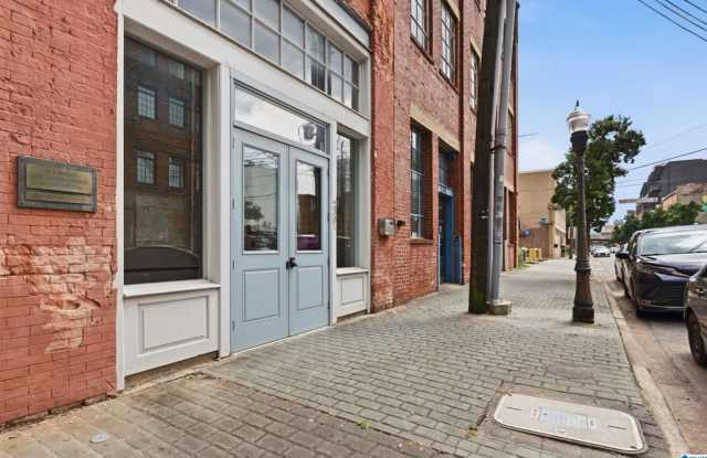 FOR RENT | Historic Downtown Birmingham Loft Gallery 4