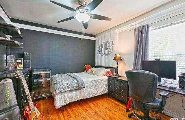 1833 Brockton Avenue photos photos