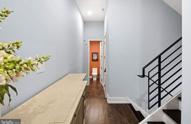 602 N 5TH Street Gallery 4