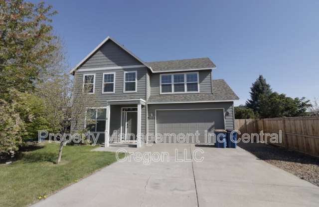 1432 NW Spruce Ct photos photos