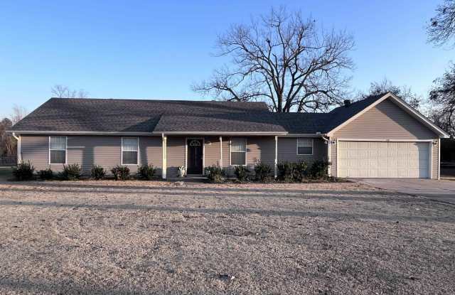 709 N 2nd Street photos photos