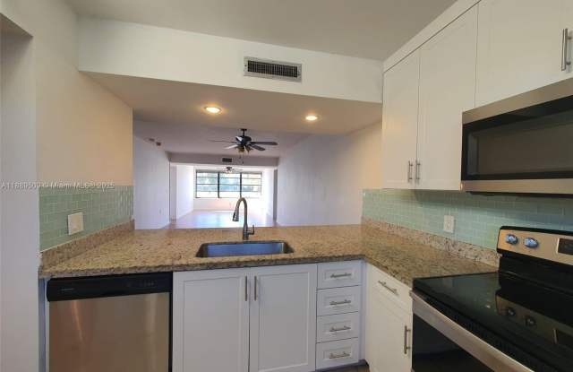 3521 Village Blvd photos photos