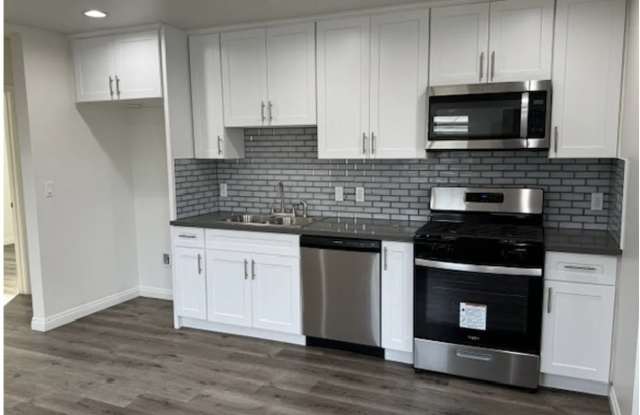 2806 West Bennett Street photos photos