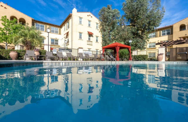 Paseos At Magnolia Luxury Apartment Homes Gallery 4