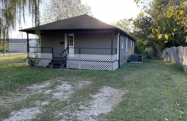 1832 Ohio Avenue - 1832 Ohio Avenue, Joplin, MO 64804