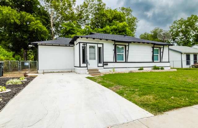4 bedroom/2 bath House - $1250 photos photos 4 bedroom/2 bath House - $1250 photos photos