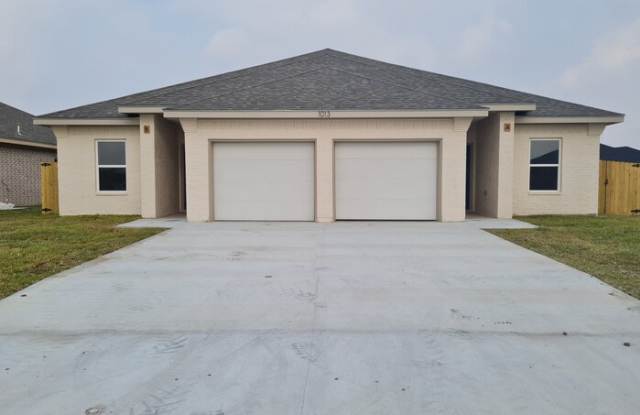 1013 ESCONDIDO LN E HARLINGEN, TX 78550 photos photos