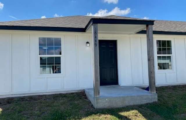 New Constrction 2 Bed 1 Bath - 15449 County Road 1508, Pontotoc County, OK 74820