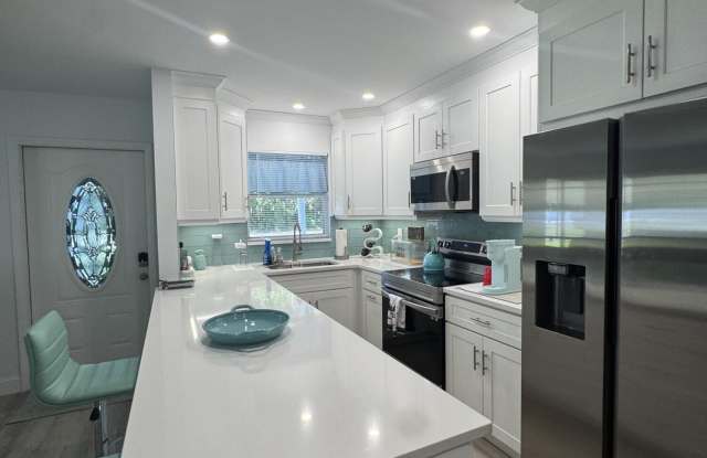 404 High Point Boulevard photos photos