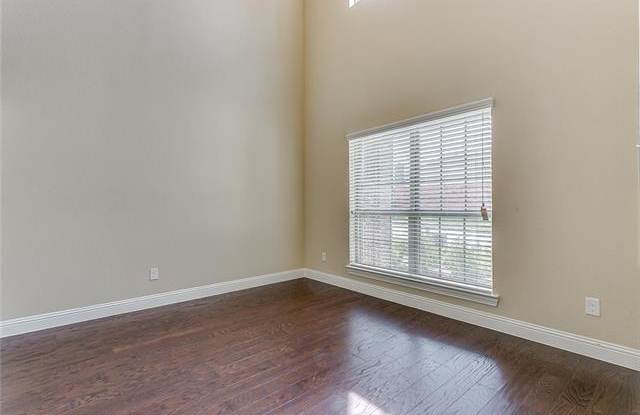 3701 Shadewell Street Gallery 2