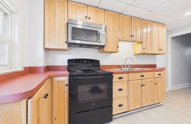 2 Bedroom Single Family on Penn with Bonus Room photos photos