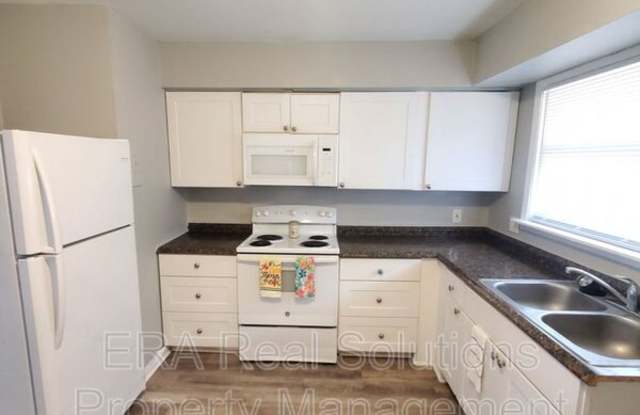 4679 Dundee Av - 4679 Dundee Avenue, Columbus, OH 43227