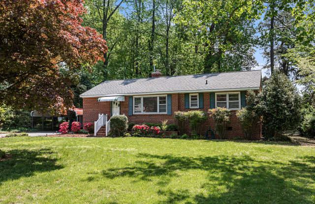 BEAUTIFUL HOME IN MECHANICSVILLE WITH HUGE LANDSCAPED BACKYARD! - 8341 Wonderland Lane, Mechanicsville, VA 23111