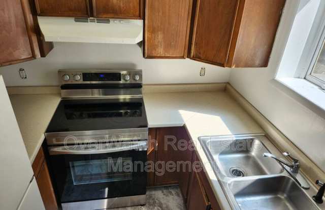 3101 Eide St photos photos