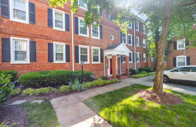 Fairlington 2 BR Condo for Rent! - 3047 South Columbus Street, Arlington, VA 22206
