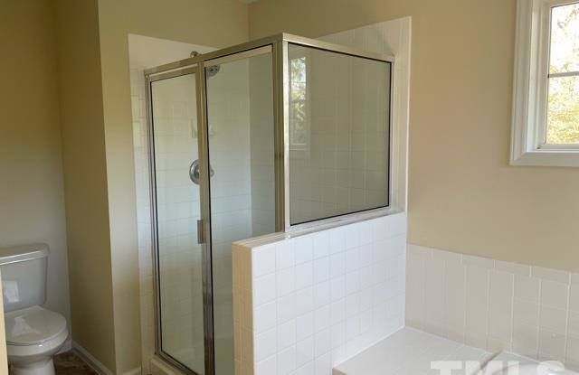 2202 Wild Apple Court Gallery 3